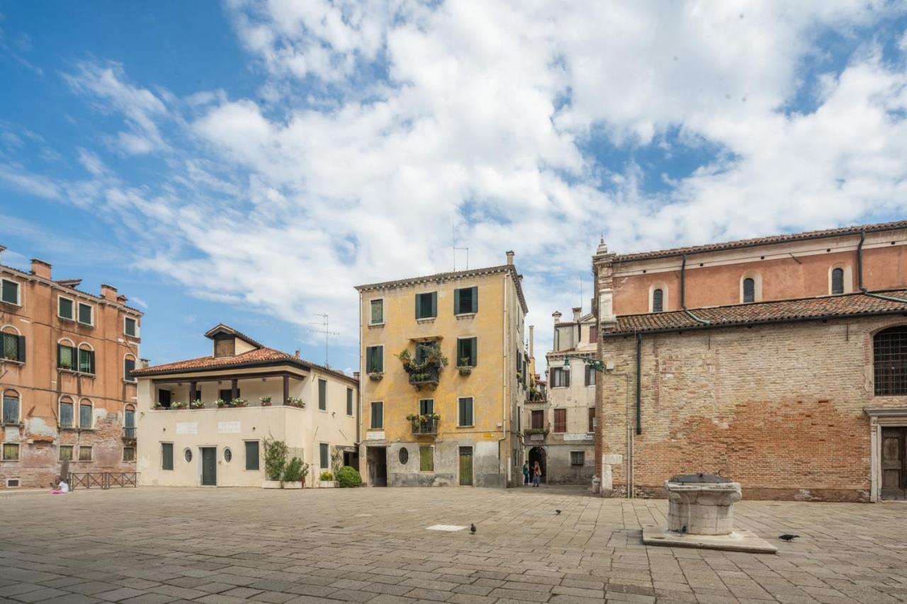 Bright Apartment On Venetian Roofs R&R Exterior photo